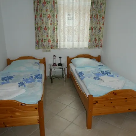 Nr.13 Haus Roland زينوويتز